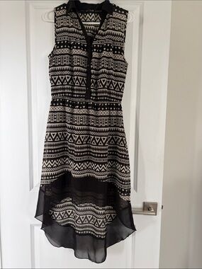 indulge Black and Cream Sleeveless High-Low Patterned Dress